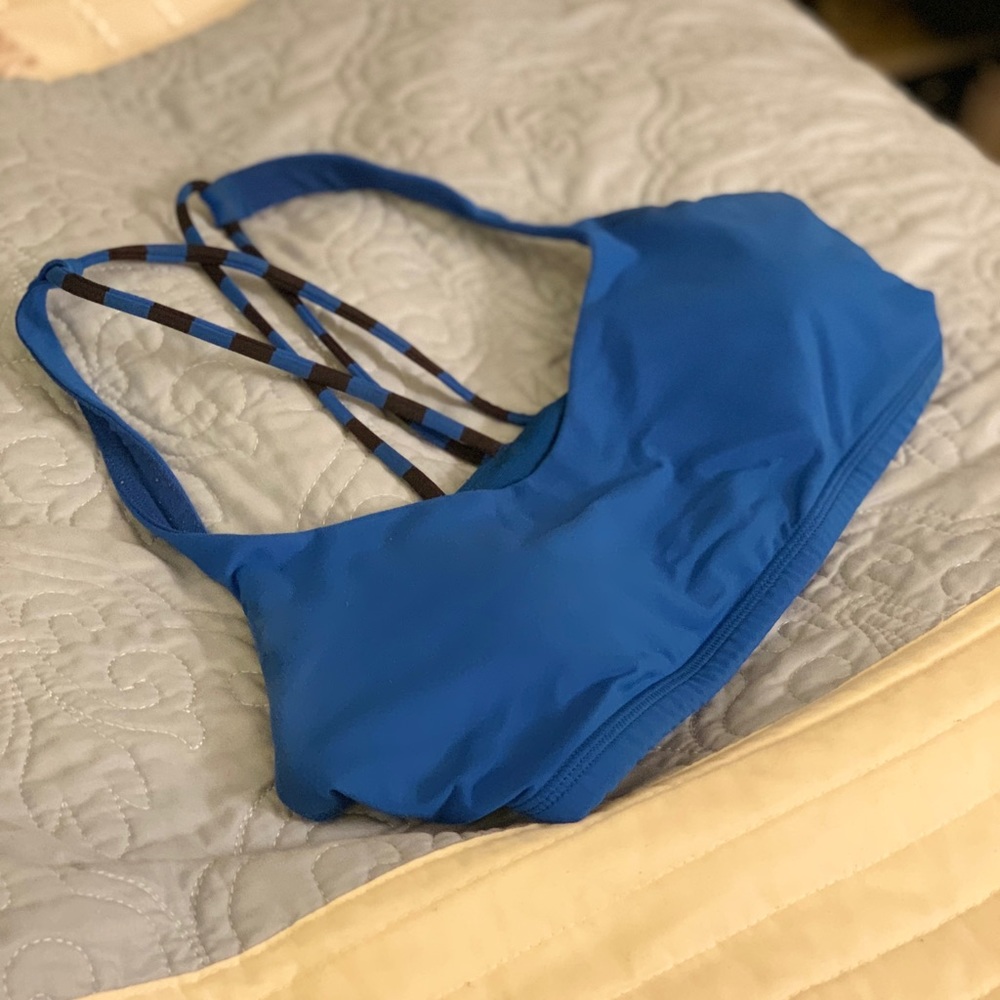 Free to Be size 6